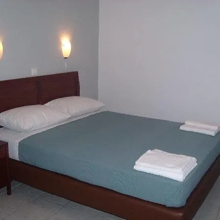 Argo Pensión 3*