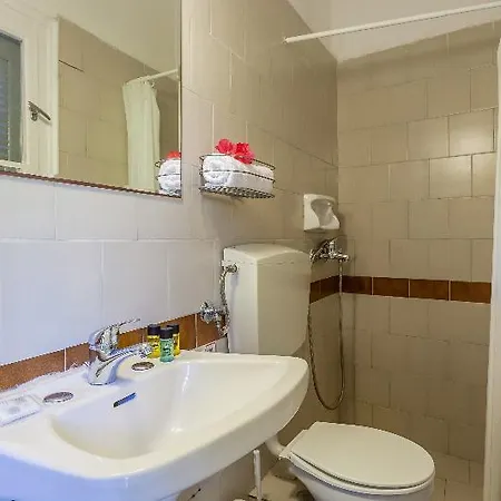 Casa de hóspedes Argo 2*